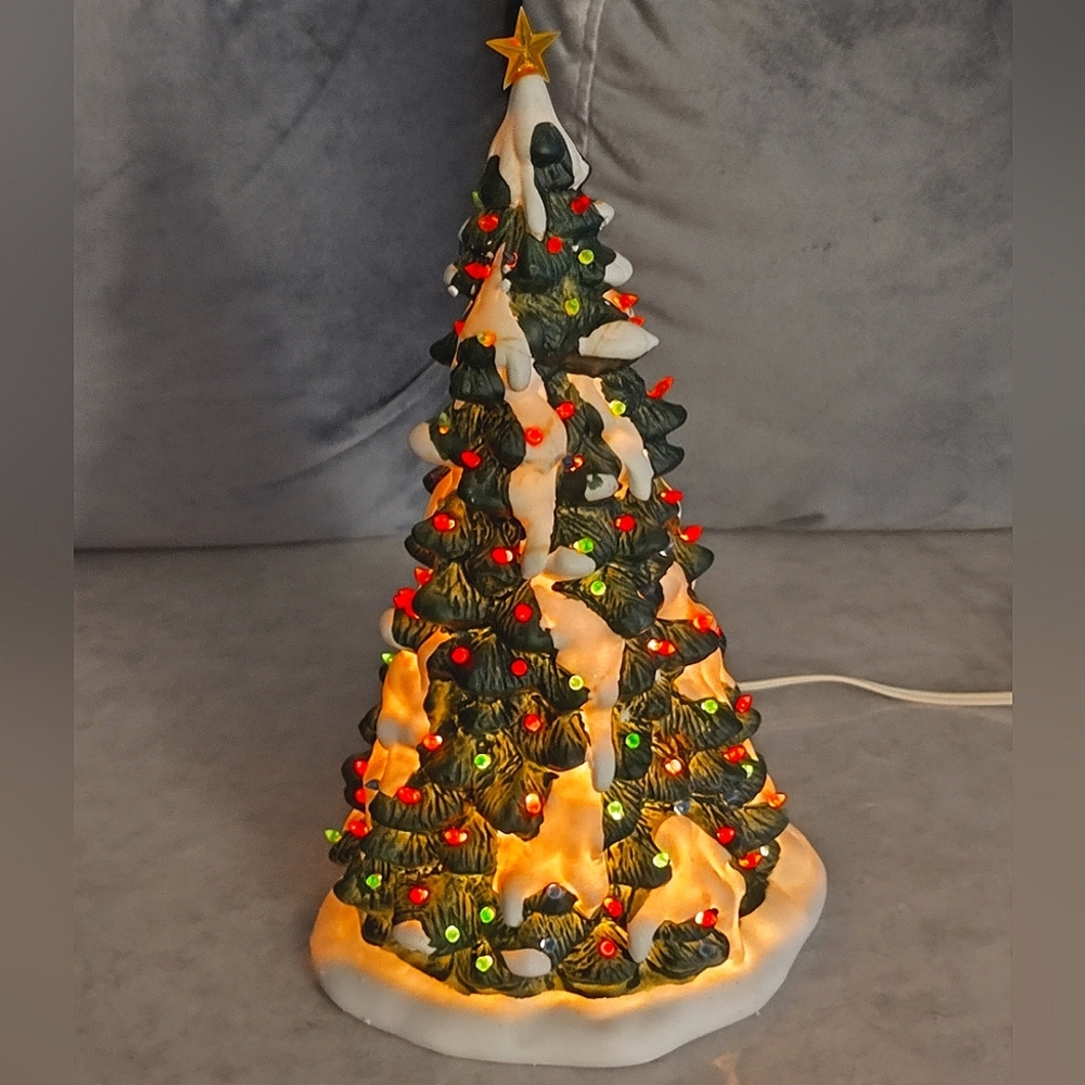 VINTAGE 1995 LEMAX DICKENSVALE HAND-PAINTED PORCELAIN LIGHTED CHRISTMAS TREE 🎄